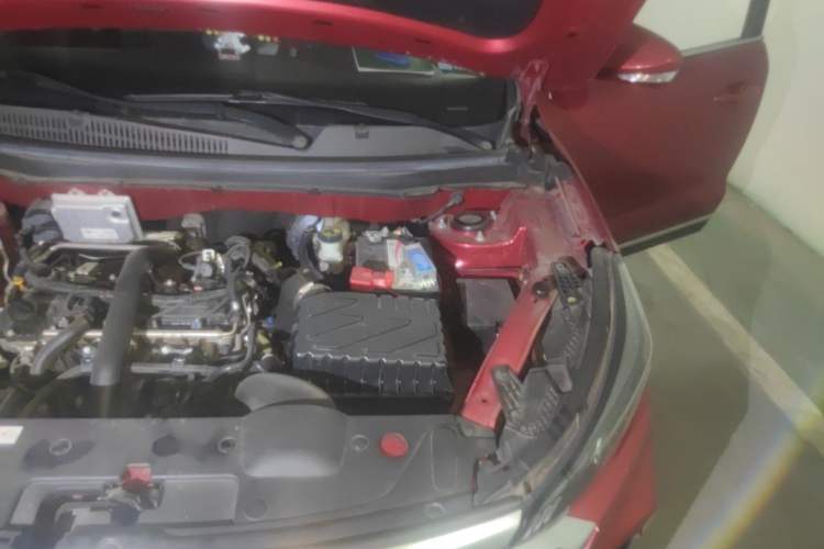 Used BAIC Beijing X3 2019 1.5T Manual Glory Edition Engine Bay Left