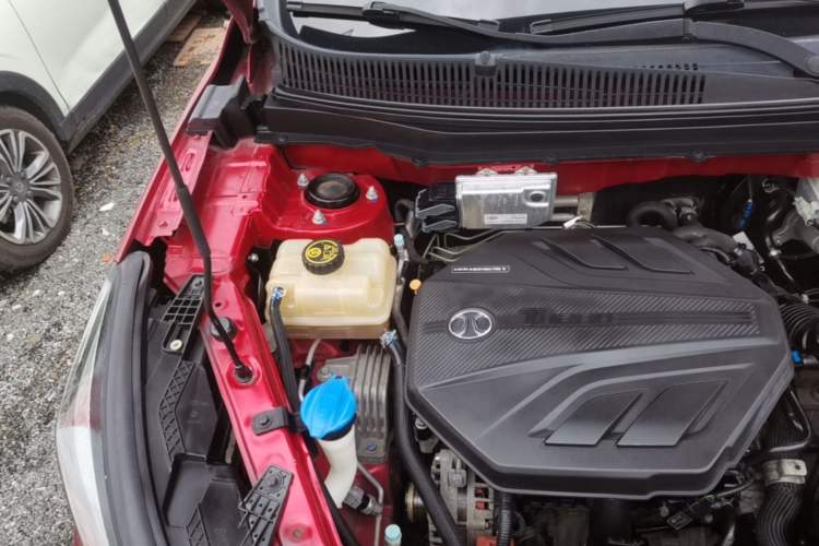 Used BAIC Beijing X3 2019 1.5T CVT Star Edition Engine Bay Right