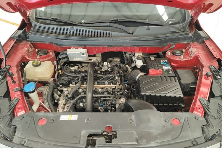 Used BAIC Beijing X3 2019 1.5T Manual Glory Edition Engine Bay