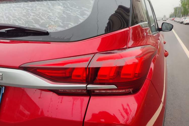 Used BAIC Beijing X3 2019 1.5T CVT Glory Edition Exterior 7