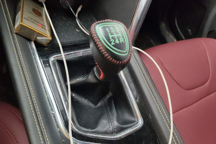 Used BAIC Beijing X3 2019 1.5L Manual Glory Edition Gear Lever
