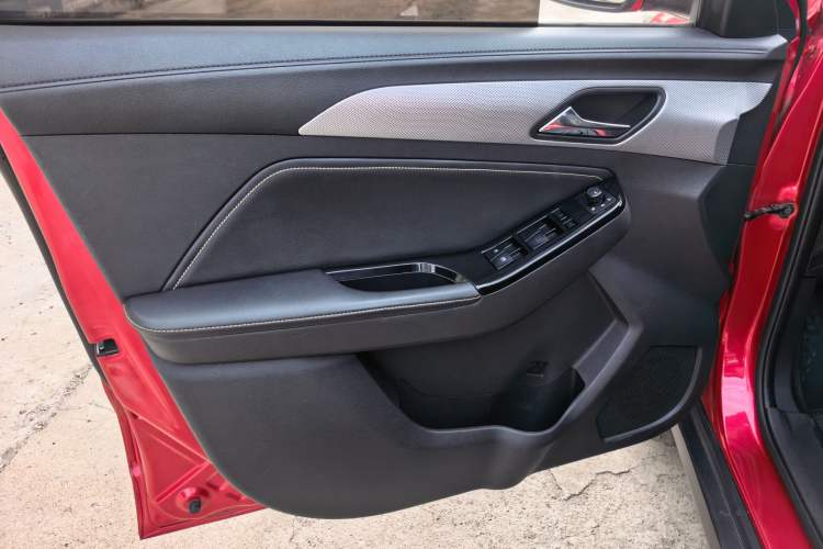 Used BAIC Beijing X3 2019 1.5T Manual Glory Edition Interior 2