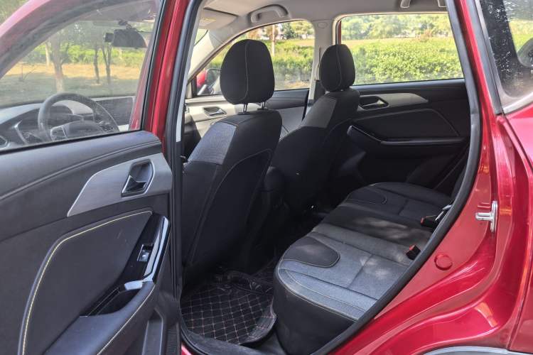 Used BAIC Beijing X3 2019 1.5T CVT Glory Edition Interior 3