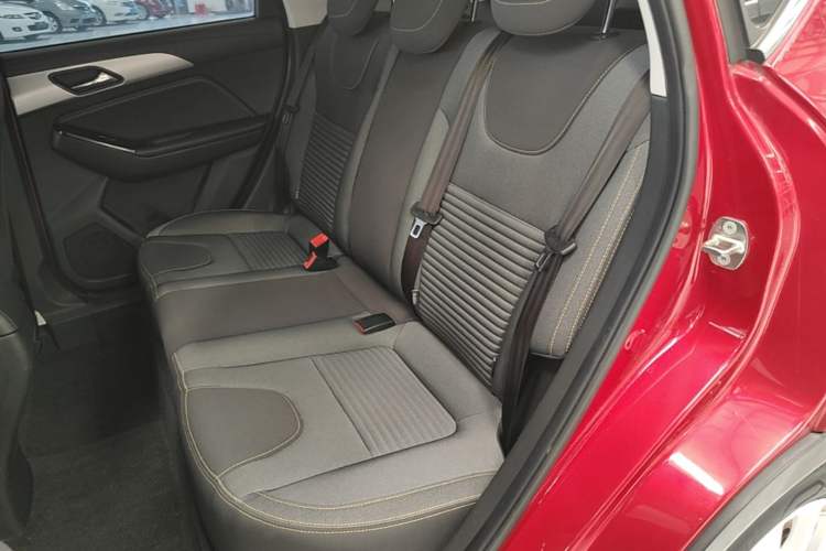 Used BAIC Beijing X3 2019 1.5T Manual Glory Edition Left Rear Seat