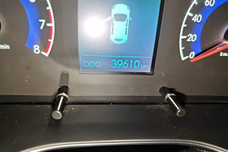 Used BAIC Beijing X3 2019 1.5T Manual Glory Edition Odometer Close Up