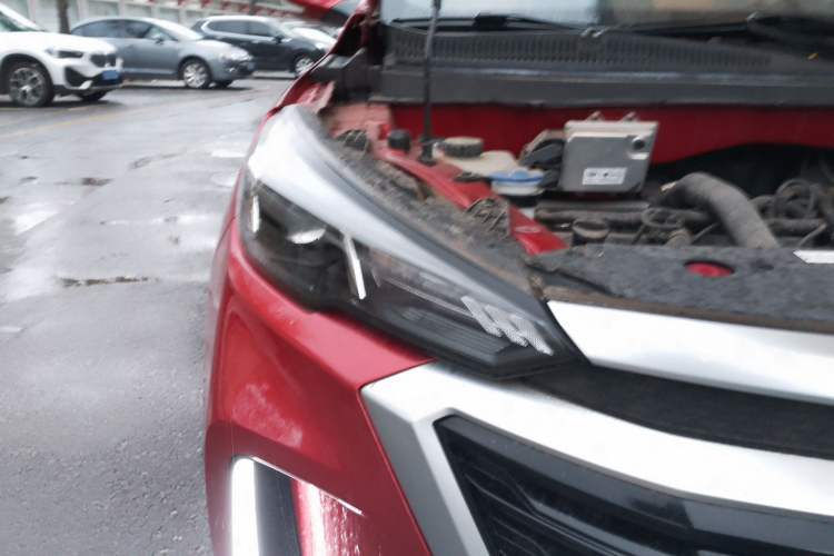 Used BAIC Beijing X3 2019 1.5T CVT Glory Edition Right Front Headlight