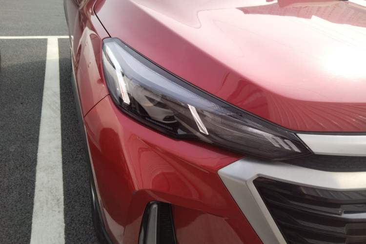 Used BAIC Beijing X3 2019 1.5T CVT Glory Edition Right Front Headlight