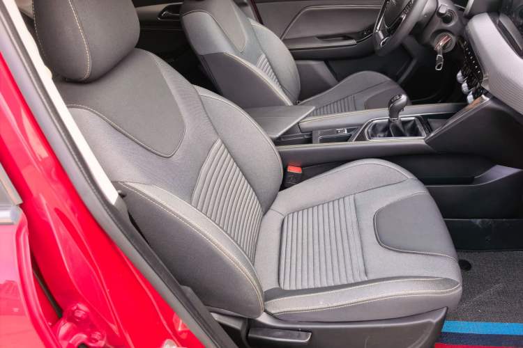 Used BAIC Beijing X3 2019 1.5T Manual Glory Edition Right Front Seat