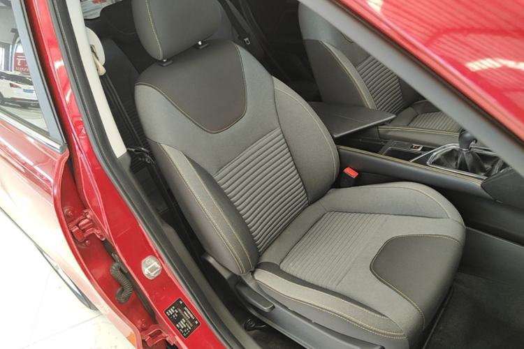 Used BAIC Beijing X3 2019 1.5T Manual Glory Edition Right Front Seat