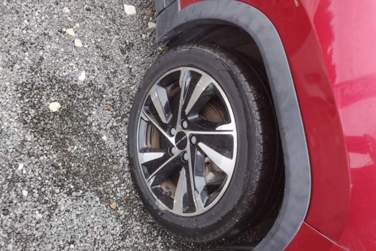 Used BAIC Beijing X3 2019 1.5T CVT Star Edition Right Front Wheel Hub