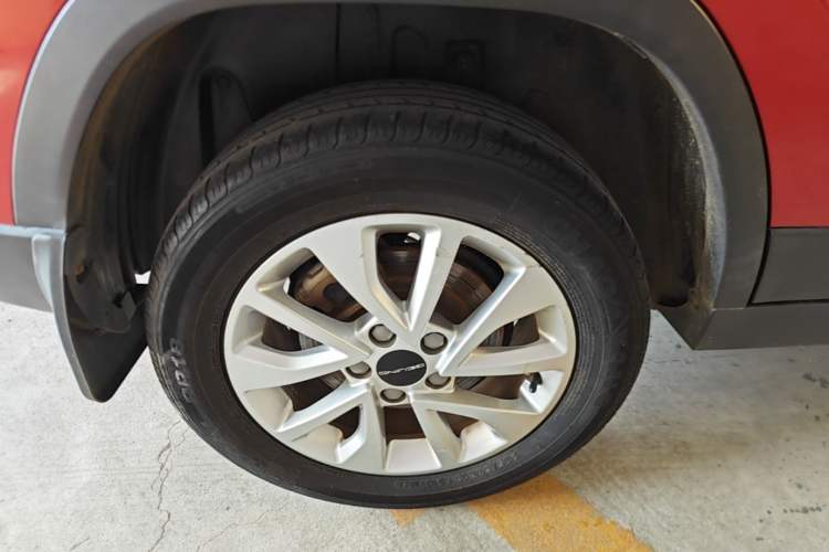Used BAIC Beijing X3 2019 1.5T Manual Glory Edition Right Rear Wheel Hub
