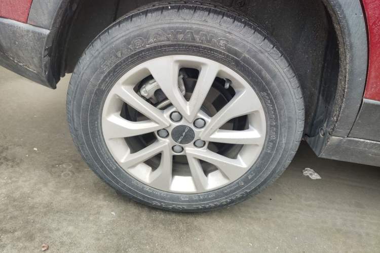 Used BAIC Beijing X3 2019 1.5L Automatic Glory Edition Right Rear Wheel Hub