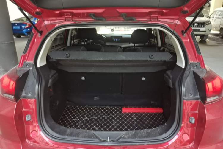 Used BAIC Beijing X3 2019 1.5T Manual Glory Edition Trunk