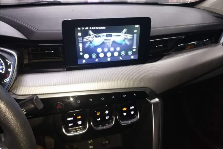 Used BAIC Beijing X3 2019 1.5T Manual Glory Edition Audio And AC Panel