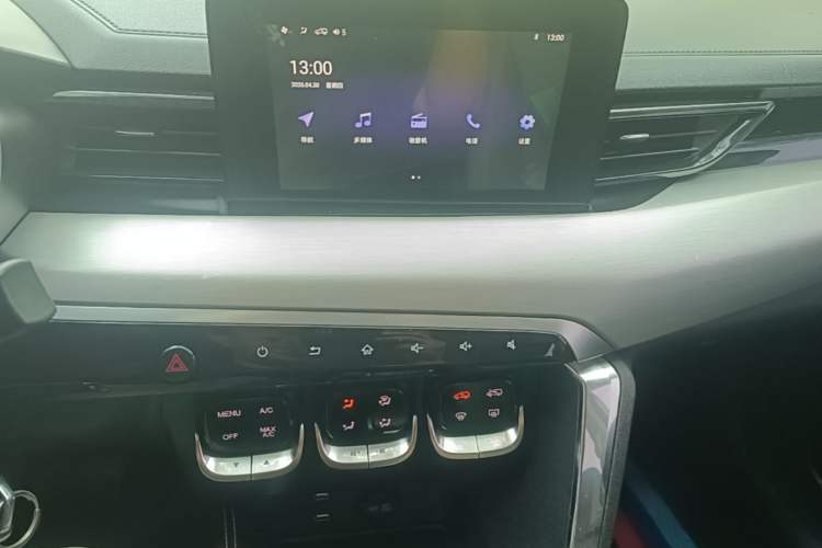 Used BAIC Beijing X3 2019 1.5T CVT Glory Edition Audio And AC Panel