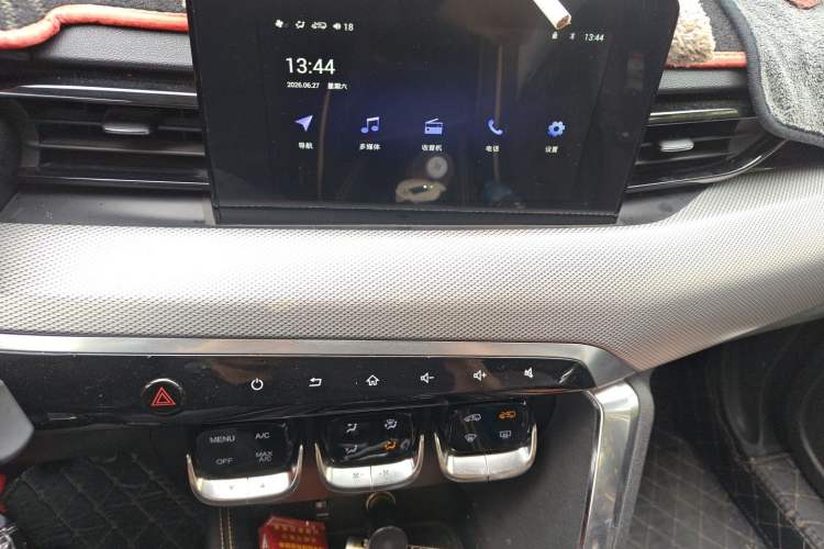 Used BAIC Beijing X3 2019 1.5T Manual Glory Edition Audio And AC Panel