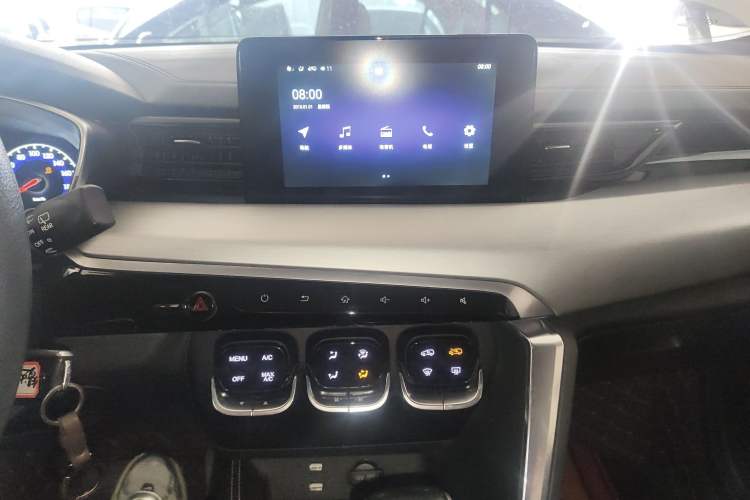 Used BAIC Beijing X3 2019 1.5T CVT Glory Edition Audio And AC Panel