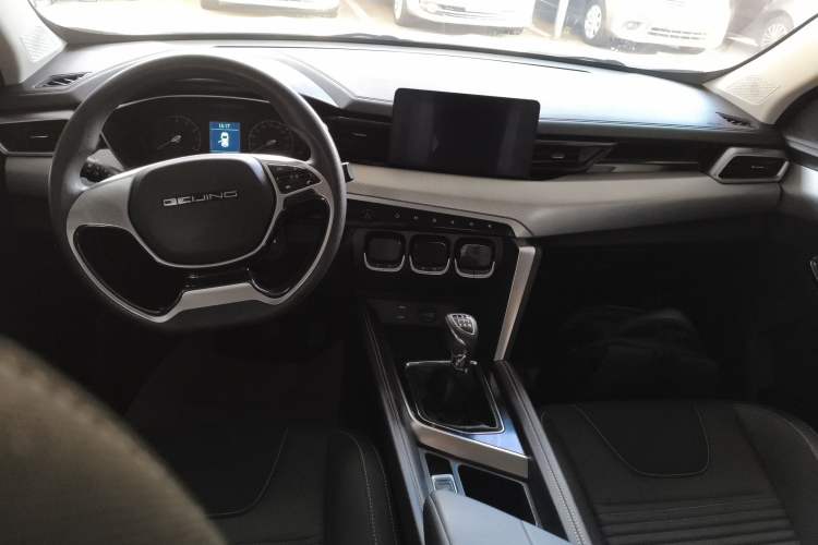 Used BAIC Beijing X3 2019 1.5L Manual Glory Edition Center Console