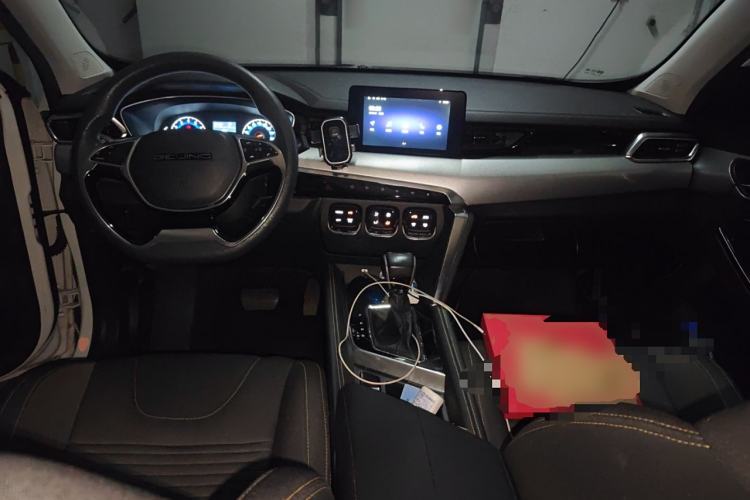Used BAIC Beijing X3 2019 1.5T CVT Glory Edition Center Console
