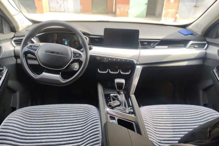 Used BAIC Beijing X3 2019 1.5T CVT Glory Edition Center Console