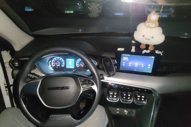 Used BAIC Beijing X3 2019 1.5T Manual Glory Edition Center Console