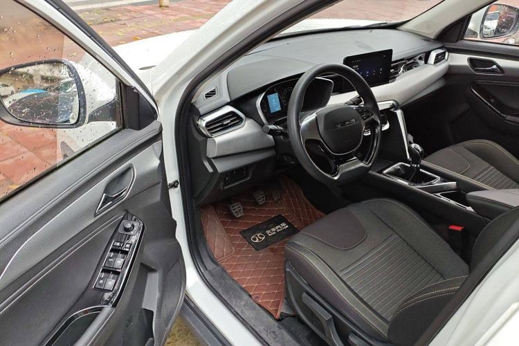 Used BAIC Beijing X3 2019 1.5T Manual Glory Edition Driver Seat