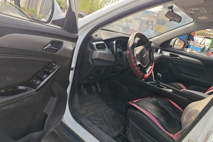 Used BAIC Beijing X3 2019 1.5T Manual Glory Edition Driver Seat