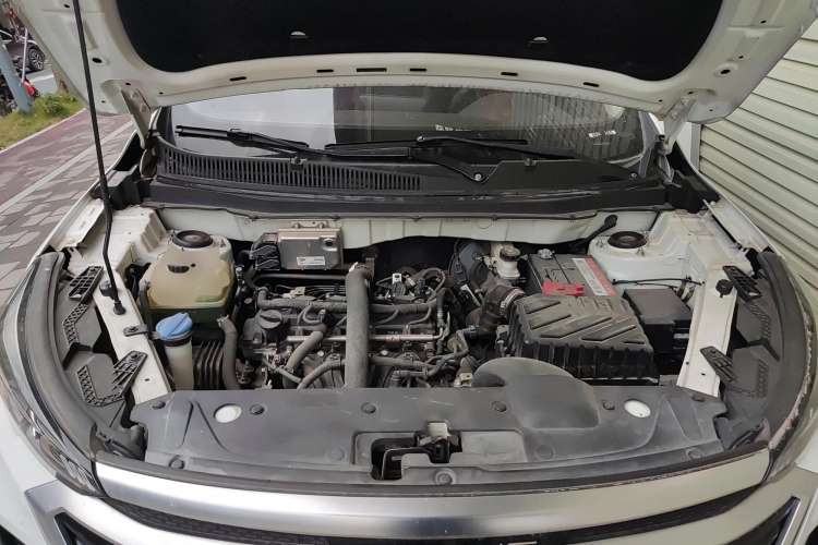 Used BAIC Beijing X3 2019 1.5T CVT Glory Edition Engine Bay