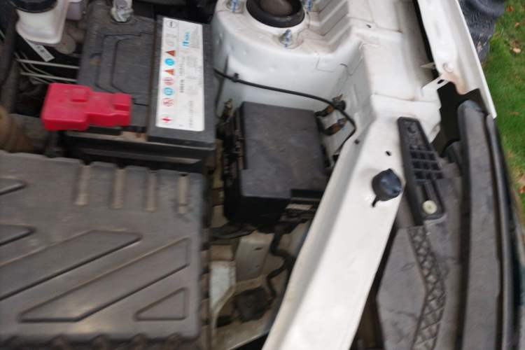 Used BAIC Beijing X3 2019 1.5L Manual Glory Edition Engine Bay Left
