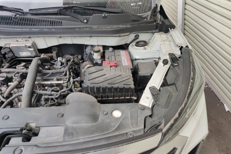 Used BAIC Beijing X3 2019 1.5T CVT Glory Edition Engine Bay Left