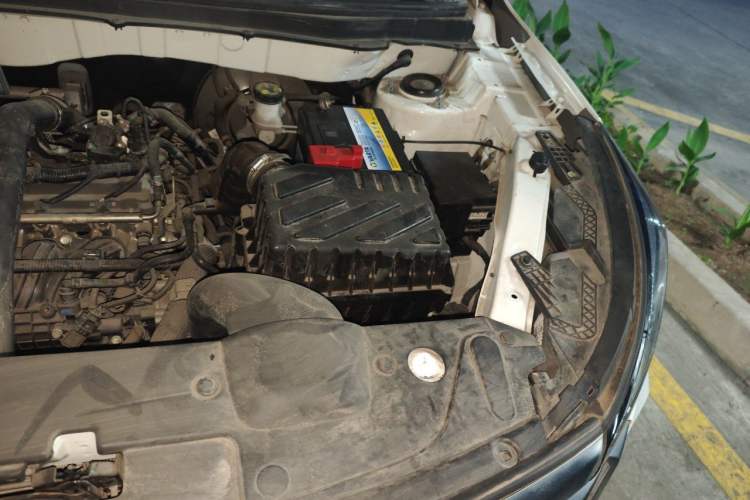 Used BAIC Beijing X3 2019 1.5T Manual Glory Edition Engine Bay Left