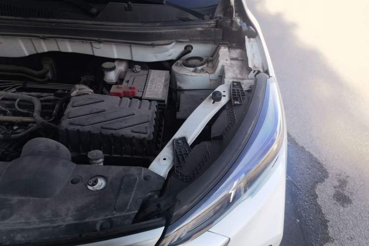 Used BAIC Beijing X3 2019 1.5L Manual Glory Edition Engine Bay Left