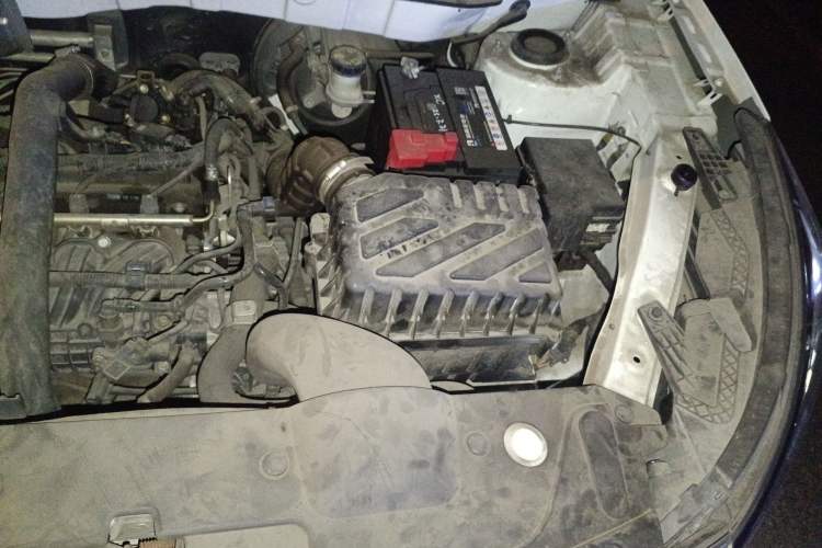 Used BAIC Beijing X3 2019 1.5T Manual Glory Edition Engine Bay Left