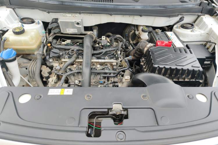 Used BAIC Beijing X3 2019 1.5T Manual Glory Edition Engine Bay