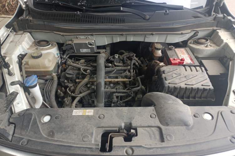Used BAIC Beijing X3 2019 1.5T CVT Glory Edition Engine Bay