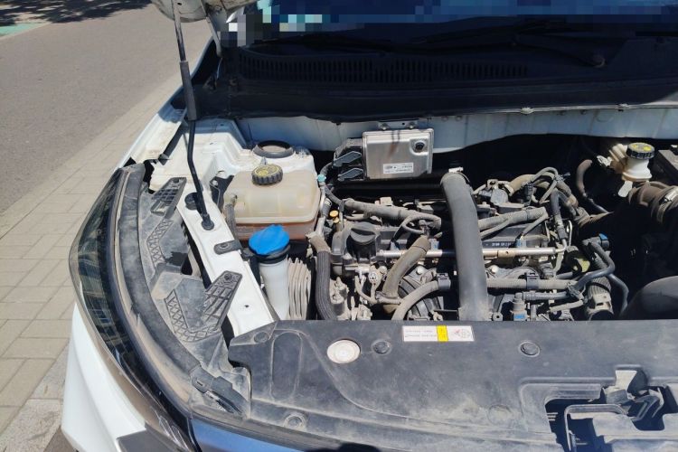 Used BAIC Beijing X3 2019 1.5T Manual Glory Edition Engine Bay Right