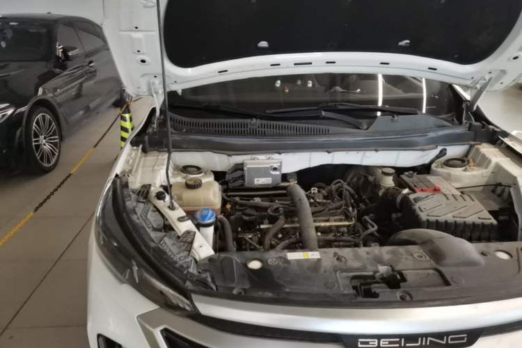 Used BAIC Beijing X3 2019 1.5T CVT Glory Edition Engine Bay Right