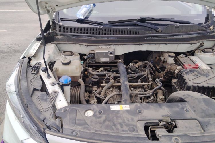 Used BAIC Beijing X3 2019 1.5T CVT Glory Edition Engine Bay Right