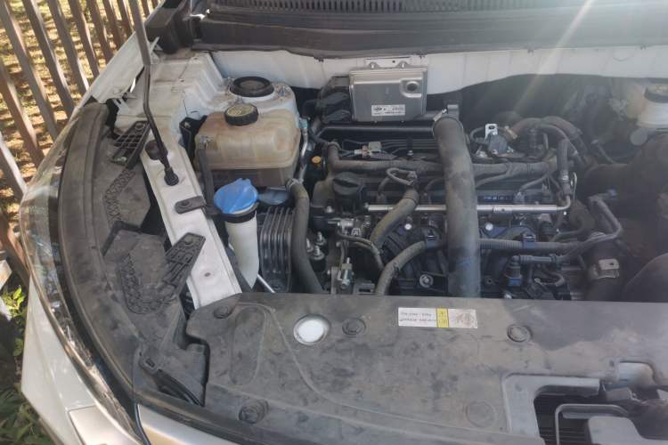 Used BAIC Beijing X3 2019 1.5T CVT Glory Edition Engine Bay Right