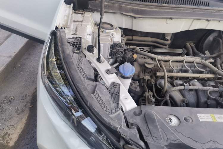 Used BAIC Beijing X3 2019 1.5L Manual Glory Edition Engine Bay Right
