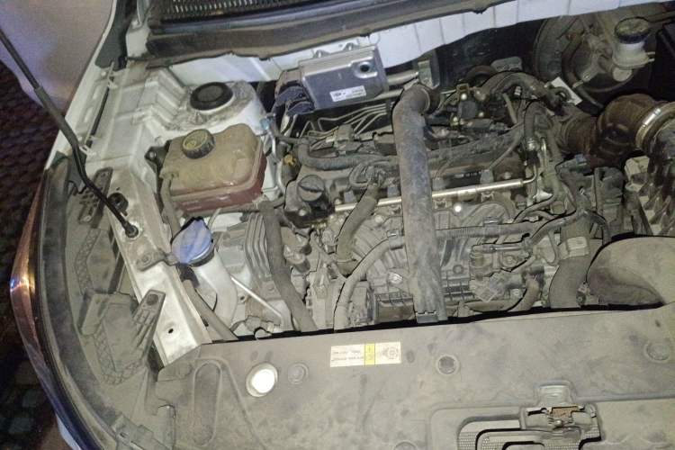 Used BAIC Beijing X3 2019 1.5T Manual Glory Edition Engine Bay Right