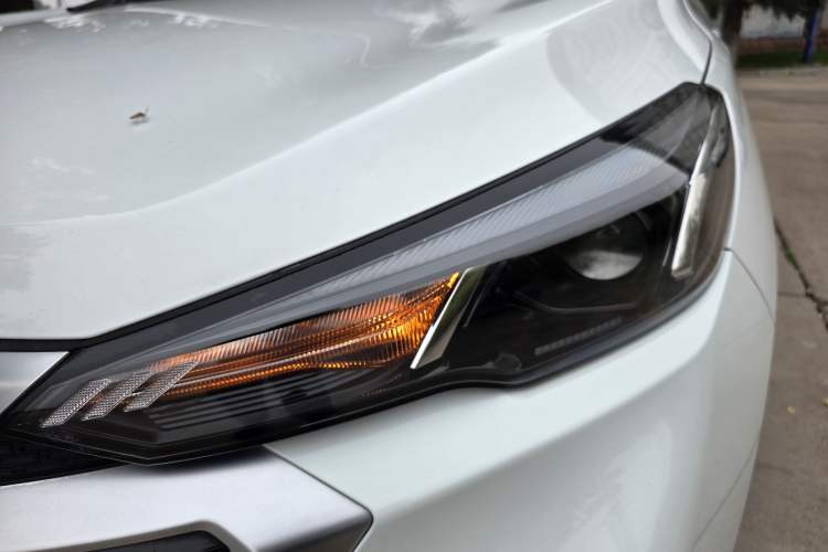 Used BAIC Beijing X3 2019 1.5T CVT Glory Edition Exterior 10