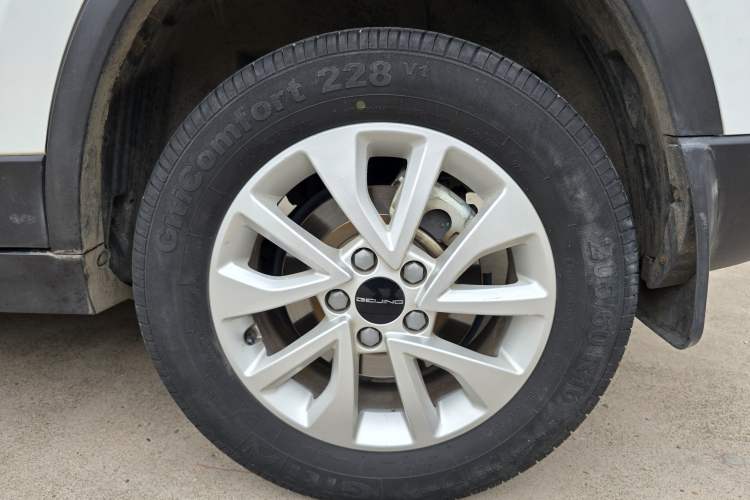 Used BAIC Beijing X3 2019 1.5T CVT Glory Edition Exterior 11