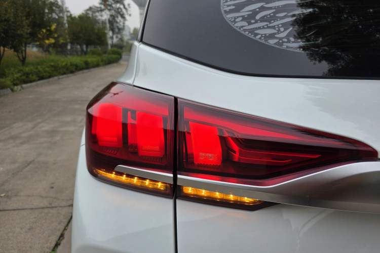Used BAIC Beijing X3 2019 1.5T CVT Glory Edition Exterior 12