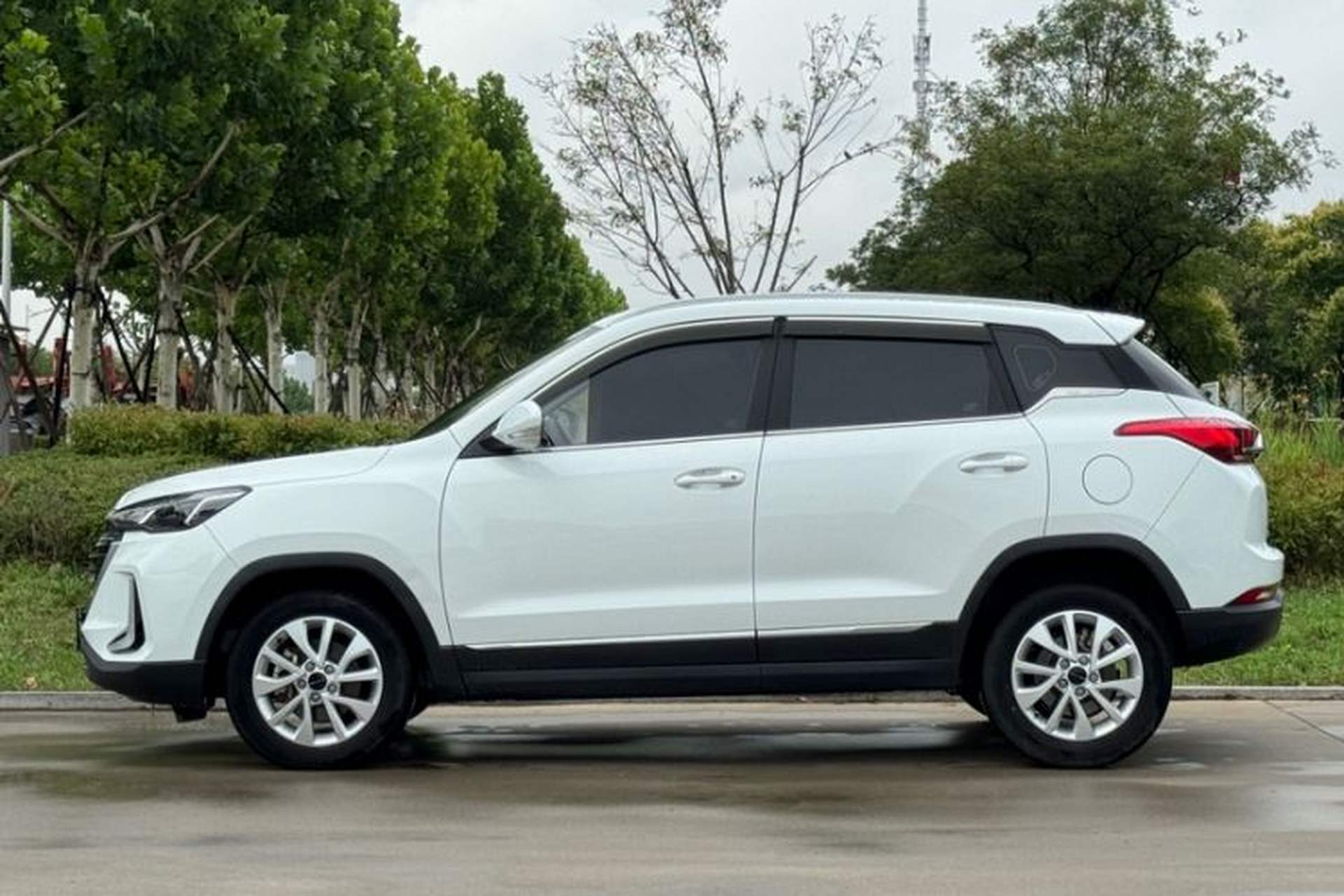 Used BAIC Beijing X3 2019 1.5T CVT Glory Edition Exterior 2