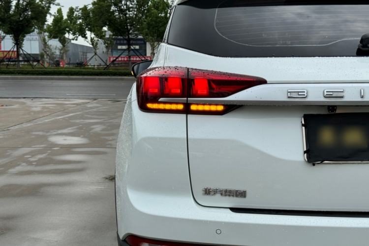 Used BAIC Beijing X3 2019 1.5T CVT Glory Edition Exterior 5