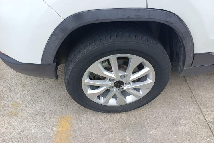 Used BAIC Beijing X3 2019 1.5T CVT Glory Edition Exterior 5