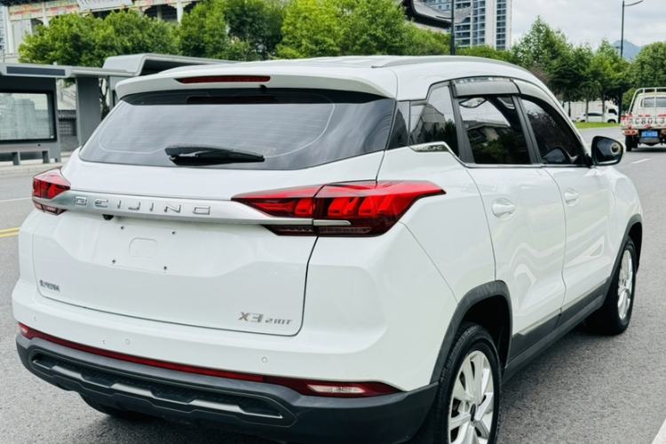 Used BAIC Beijing X3 2019 1.5T Manual Glory Edition Exterior 5
