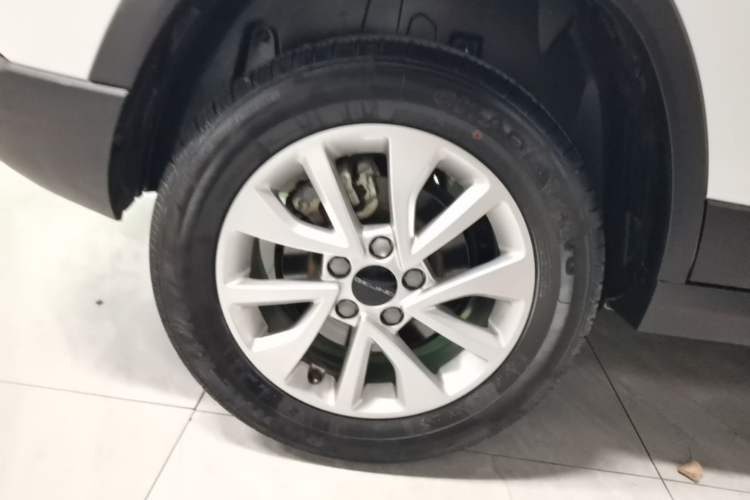Used BAIC Beijing X3 2019 1.5T Manual Glory Edition Exterior 5