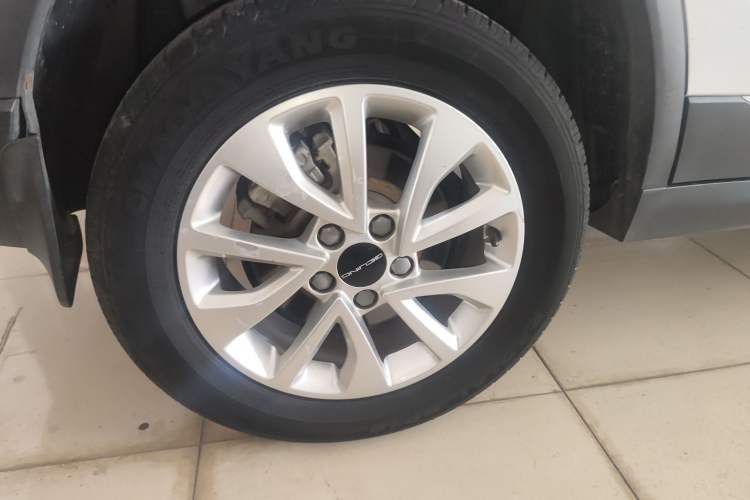 Used BAIC Beijing X3 2019 1.5T CVT Glory Edition Exterior 5